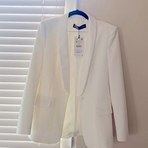 Zara white women’s Blazer